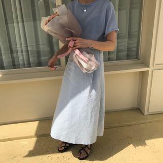 Short-sleeve Knit Top / A-line Midi Skirt