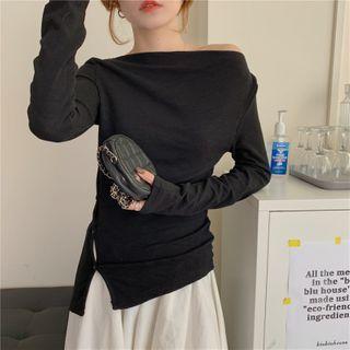 Long-sleeve Asymmetric Shoulder Cutout Top