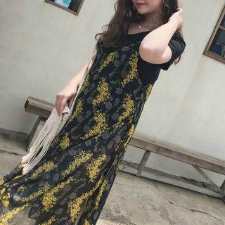 Set: Short-sleeve T-shirt + Floral Print Spaghetti-strap Chiffon Dress