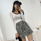 V-neck Contrast-trim Crop Top