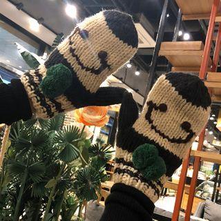 Smiley Yarn Mittens