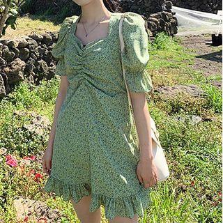 Short-sleeve Square Neck Floral Ruffle Hem Mini Dress