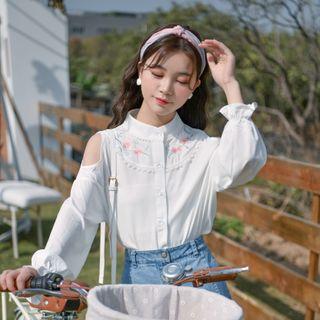 Flower Embroidered Tassel Chiffon Blouse