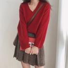 V-neck Sweater / Plaid Pleated A-line Skirt
