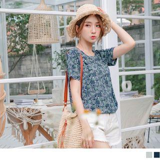Short-sleeve Floral Round Neck Top