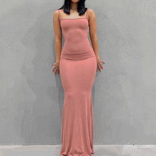 Square-neck Plain Spaghetti Strap Maxi Dress