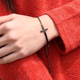 Cross Bracelet Black - One Size