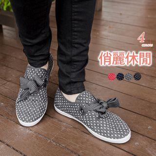 Dotted Sneakers