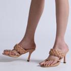 Woven Flare Heel Toe-loop Sandals