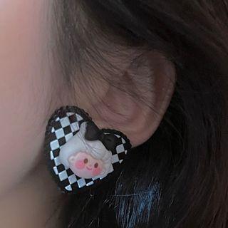 Cartoon Heart Earring