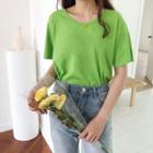 Plain U-neck Loose-fit Short-sleeve T-shirt