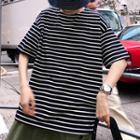 Round-neck Striped Short-sleeve Tee