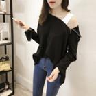 Cold-shoulder Hooded Long-sleeve T-shirt