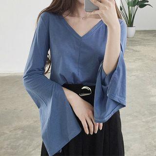 Slit Long Sleeve V-neck T-shirt