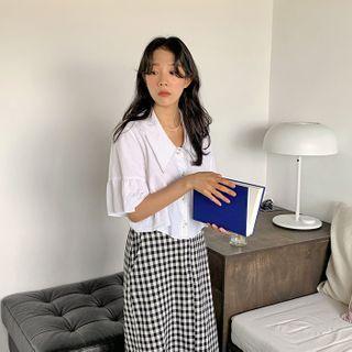 Pointy-collar Ruffle-sleeve Blouse