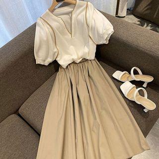 Set Of 2: Short-sleeve V-neck Contrast Trim Top + High-waist Plain Skirt
