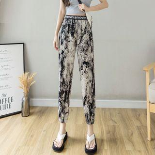 Lettering Tank Top / Tie-dyed Harem Pants