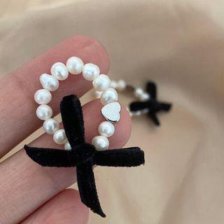 Bow Faux Pearl Ring E245 - Black Bow - White - One Size