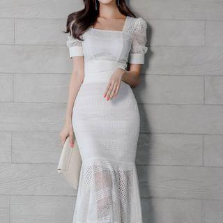 Set: Short-sleeve Blouse + Mermaid Fitted Skirt