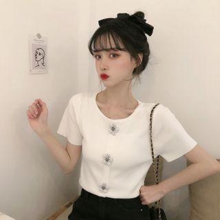 Flower Accent Short Sleeve Knit T-shirt