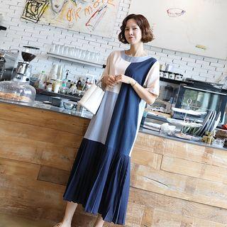 Pleated Color-block Maxi Dress