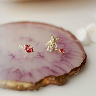 Non-matching Rhinestone Heart & Bear Stud Earring 1 Pair - Non-matching - Heat & Bear - One Size