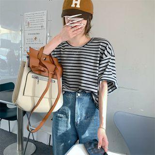 Short-sleeve Striped Loose-fit T-shirt Gray - One Size