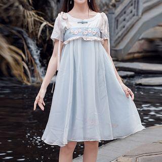 Set: Frog-button Detail Short-sleeve T-shirt + Flower Embroidered Suspender Skirt