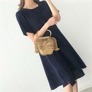 Short-sleeve Flare Dress