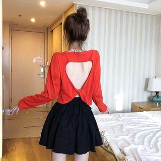 Open Back Long-sleeve Crop T-shirt