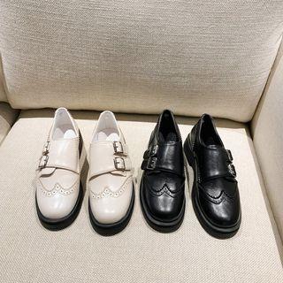 Buckle Detail Block Heel Shoes