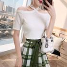 Set: Short-sleeve Cold Shoulder T-shirt + Plaid Wide-leg Pants
