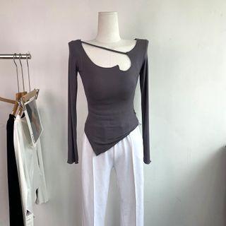U-neck Plain Ripped Top