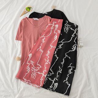Set: Short-sleeve Plain T-shirt + Print A-line Skirt