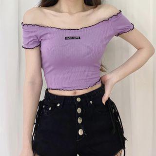 Short-sleeve Off-shoulder Lettering Crop Top