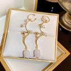 Flower Faux Pearl Alloy Cuff Earring 1 Pair - Gold & White - One Size