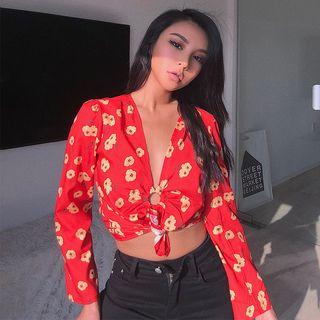 V-neck Printed Crop Shirt