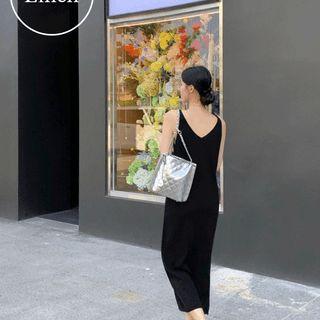 V-neck Sleeveless Maxi Shift Dress