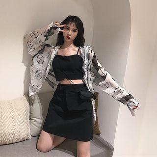 Face Patterned Lightweight Blouse / Sleeveless Cropped Top / Belted Pencil Skirt