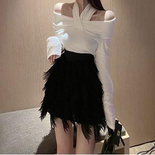 Cold-shoulder Long-sleeve Top / Fringed Mini A-line Skirt