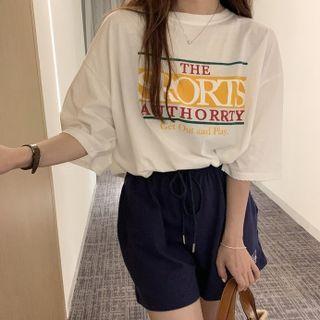Elbow-sleeve Lettering T-shirt / Lettering Shorts