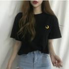 Short-sleeve Crescent Moon Embroidered T-shirt