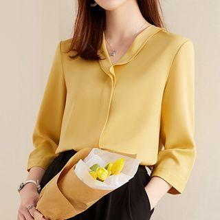 3/4-sleeve Plain Blouse / Pants / Plaid Shorts / Set