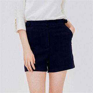 Hidden-hook Buckle-detail Shorts