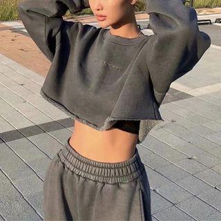 Set: Number Embroidered Cropped Sweatshirt + Sweatpants