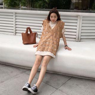 Set: Short-sleeve T-shirt Dress + Lace Vest