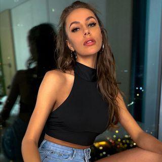 Sleeveless Halter Open Back Plain Crop Top