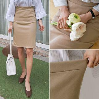 Cold-shoulder Slit-cuff Blouse