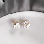 Faux Pearl Flower Earring 1 Pair - S925 Silver Needle - Stud Earrings - One Size