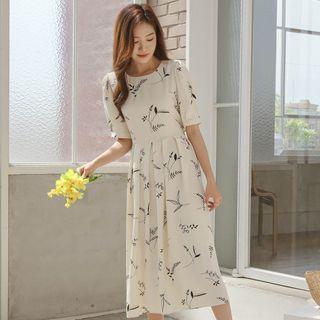 Boxy-pleated Long Patterned Dress